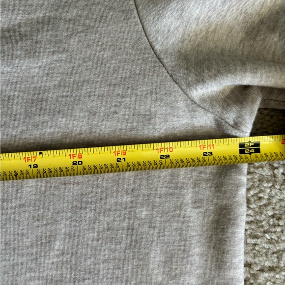 Orvis Sweatshirt Beige Oatmeal Long Sleeve Pullover V-neck Soft Fleece Large - Picture 12 of 15